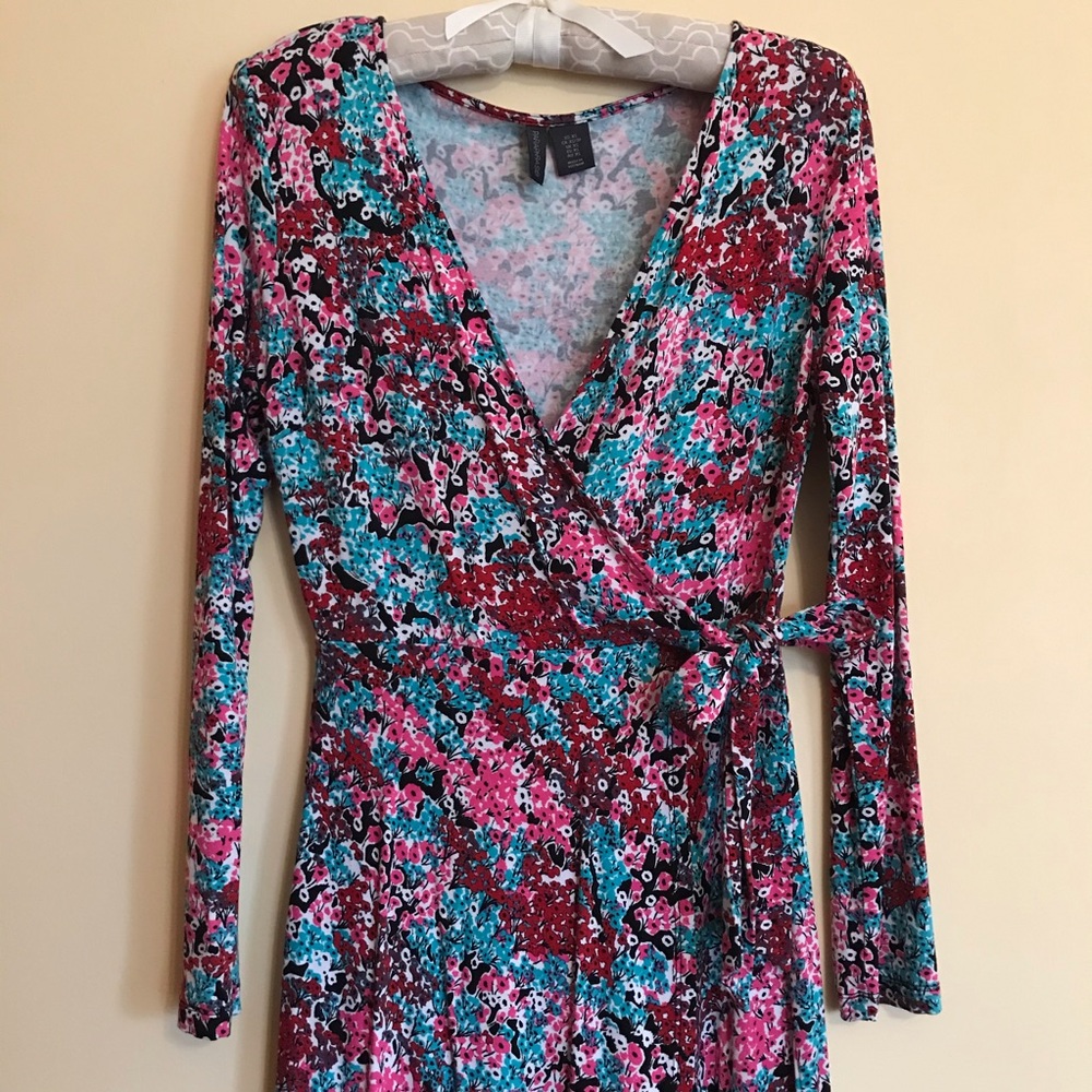 *SOLD* XS Long Sleeve Floral Wrap Dress